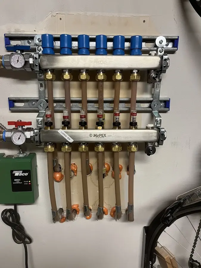 Plumber performing Water Heater Repair at a residential property in Aumsville